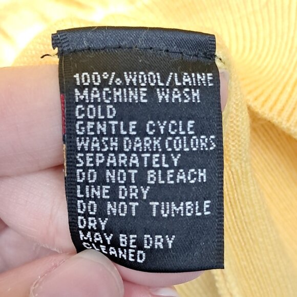 Greg Norman Men's Golf Ultimate 100% Wool Sweater Vest Knit Yellow Large - Picture 10 of 15